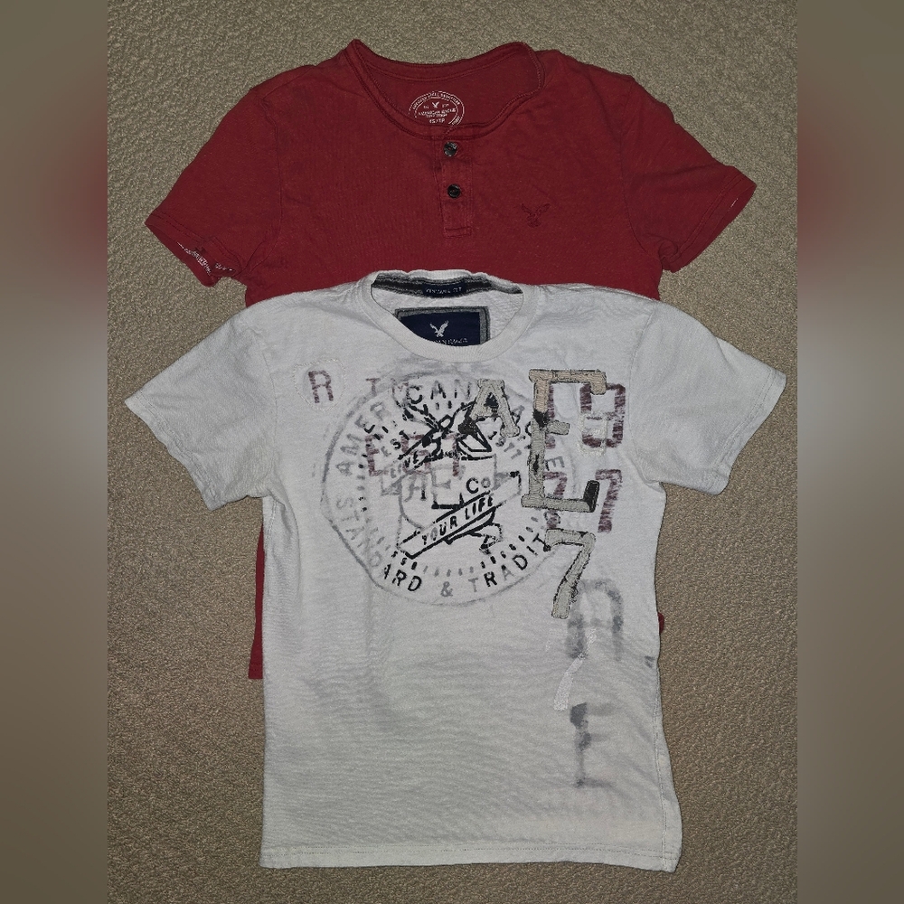 Lot of 2, American Eagle, Men's size XS tee-shirts
